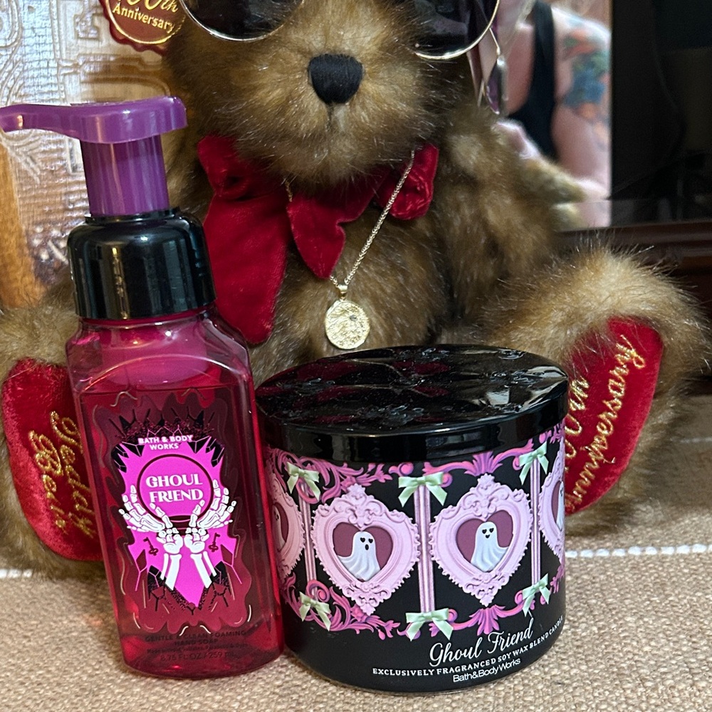 Bath & Body Works Ghoul Friend Pink Hand Soap and Body Butter